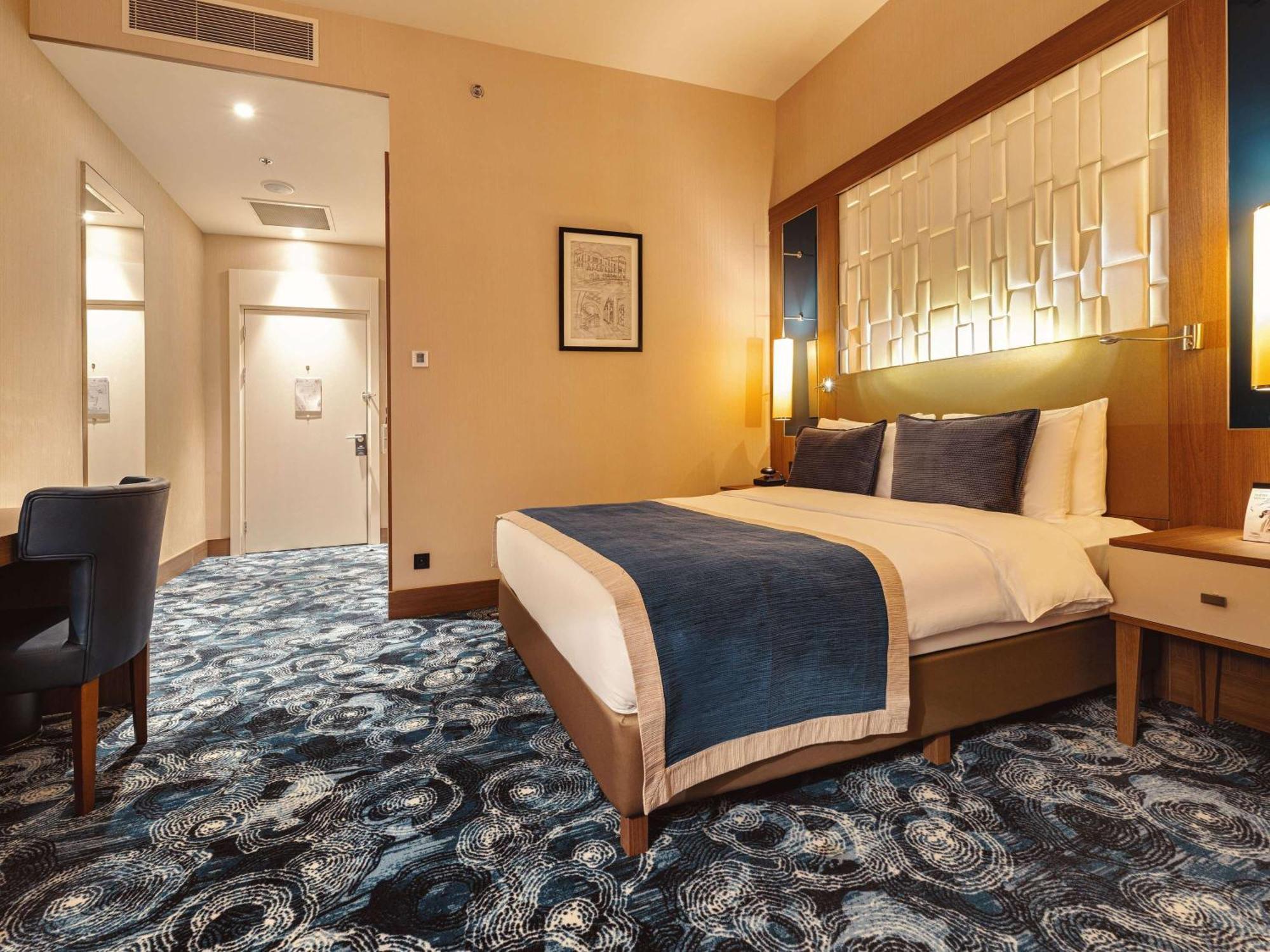 Tbilisi Philharmonic Hotel By Mercure Екстериор снимка