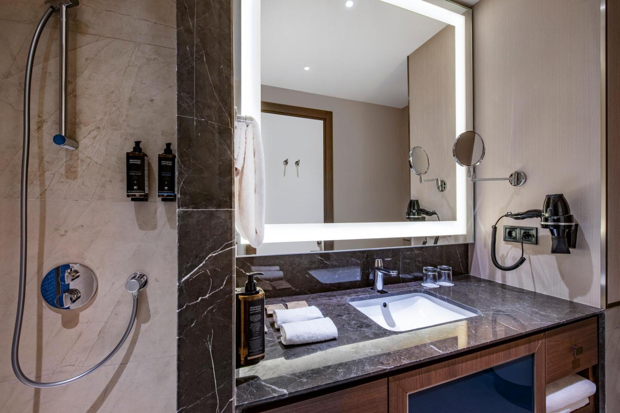 Tbilisi Philharmonic Hotel By Mercure Екстериор снимка